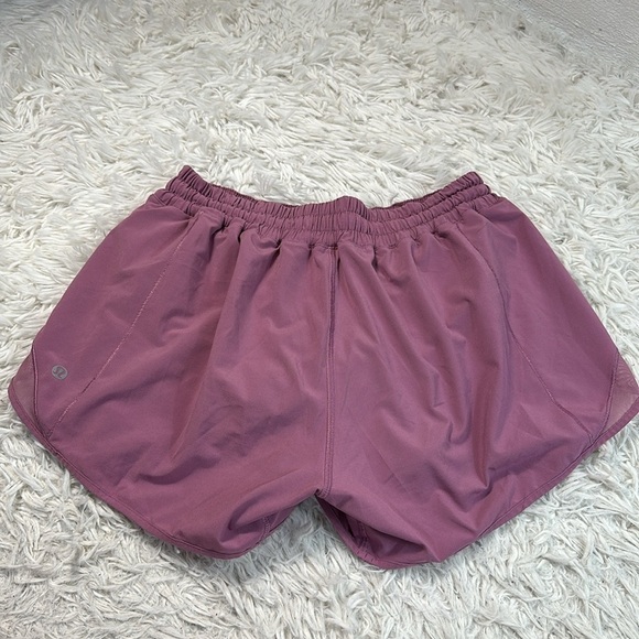 Lululemon Hotty Hot Short II (Long 4") Velvet Dust - Picture 4 of 6